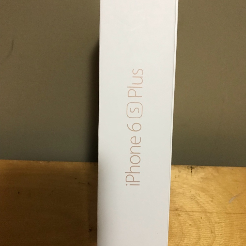 iPhone 6 S Plus Box - Picture 2 of 5